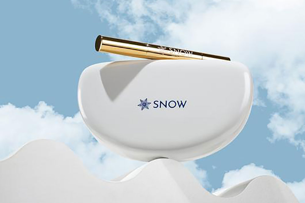 The V2 snow wireless teeth whitening kit
